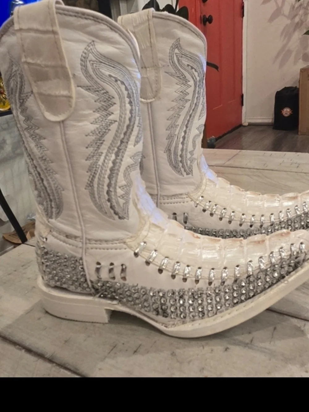 White Diamonds Girls 14.5 Rhinestone Glitter Western Cowgirl Boots.
